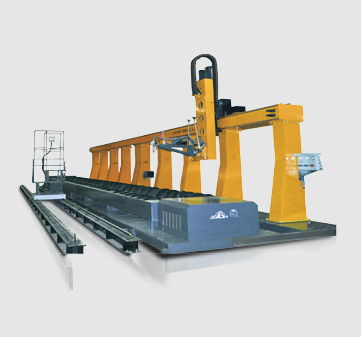 dafa888手机版CNCG系列大管径摩擦盘数控相贯线切割机