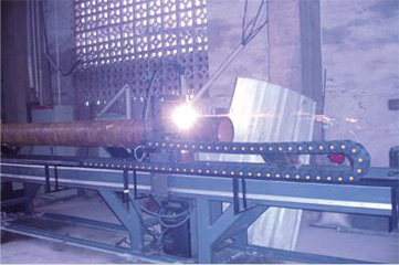 dafa888手机版CNCG系列轻型数控相贯线切割机